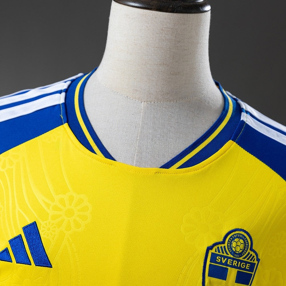 Sweden Jersey 2026 World Cup Home Football Kit product image 6