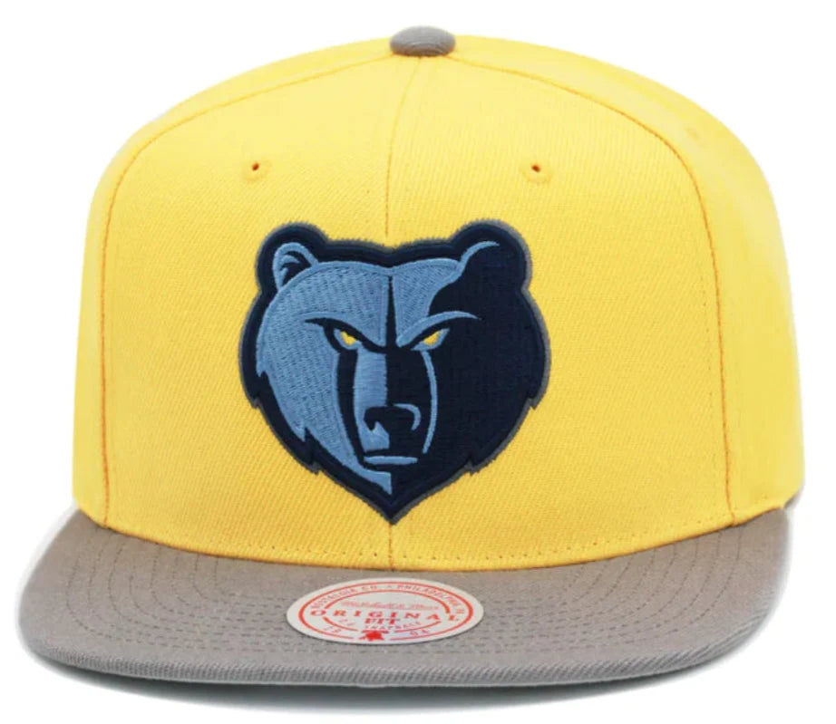 Memphis Grizzlies Mitchell & Ness NBA Core Basic Gold and Gray Snapback Hat for Men product image 1, provided for visual
