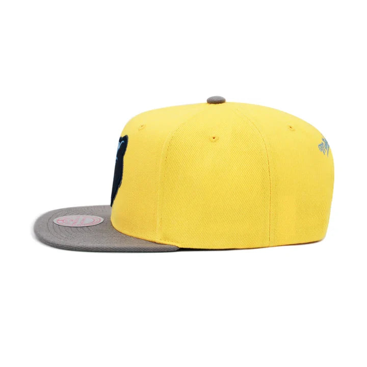 Memphis Grizzlies Mitchell & Ness NBA Core Basic Gold and Gray Snapback Hat for Men product image 2, provided for visual