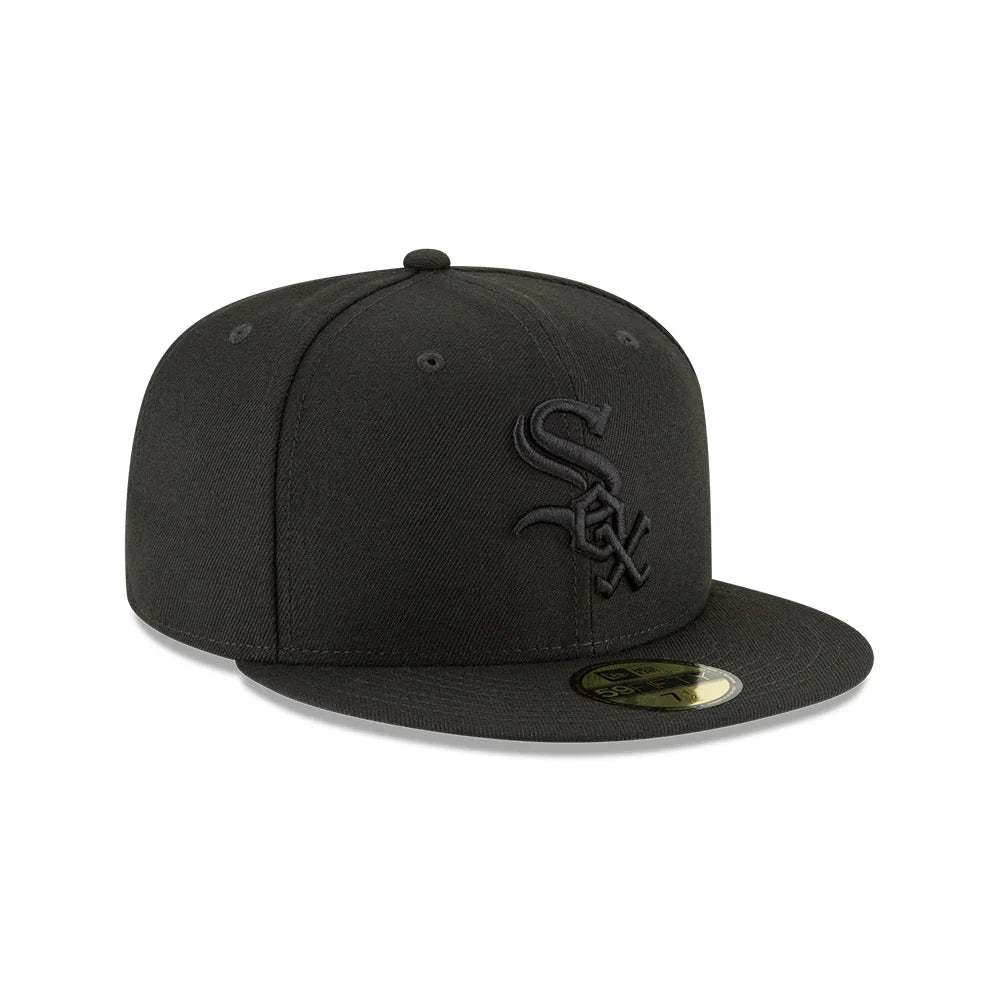 Chicago White Sox New Era Tonal Black On Black 59FIFTY Fitted Hat for Men product image 3, provided for visual reference and