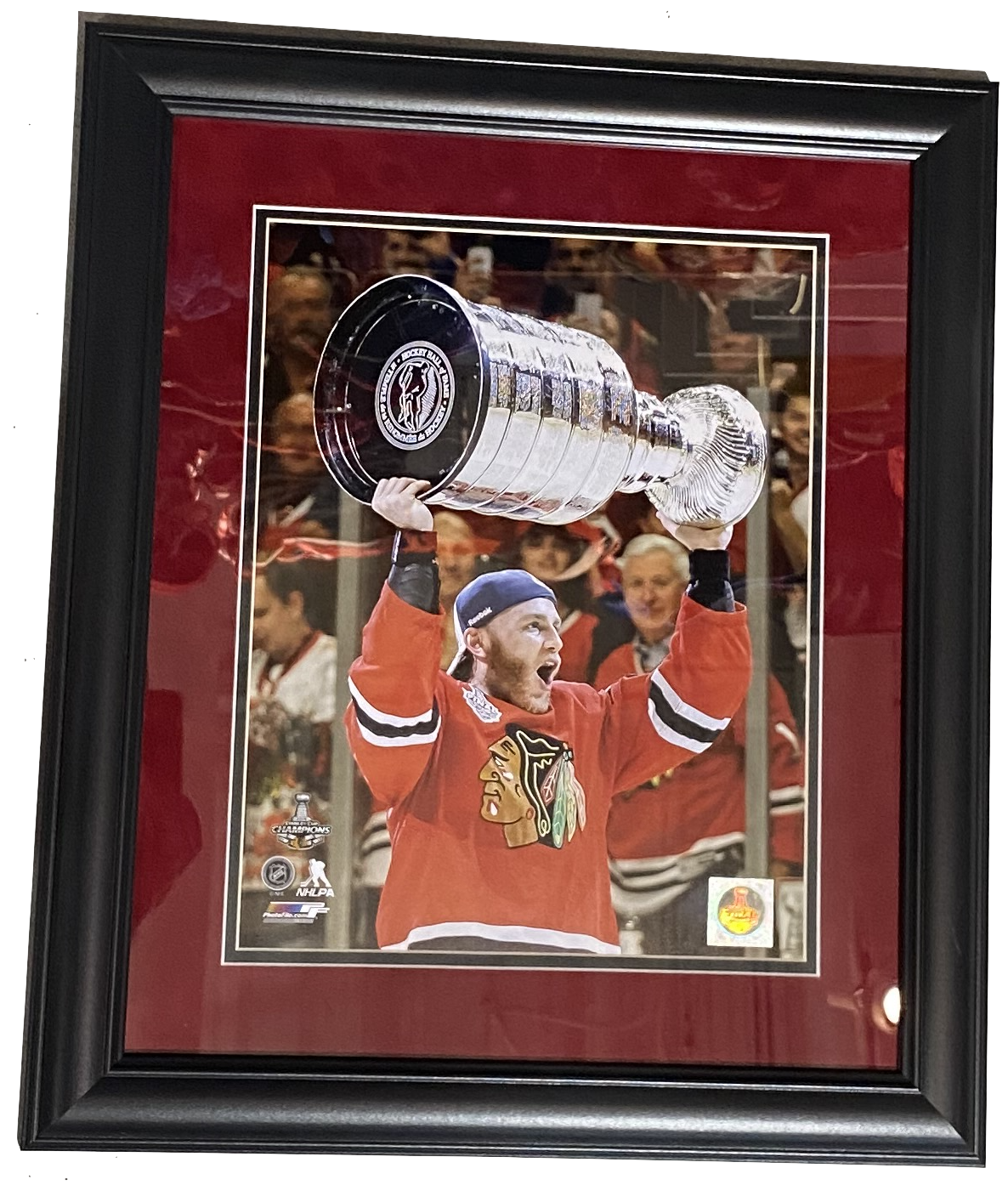 Chicago Blackhawks Patrick Kane "Trophy Shot" 2015 Stanley Cup 18" x 21" Framed Photo product image 1, provided for visual