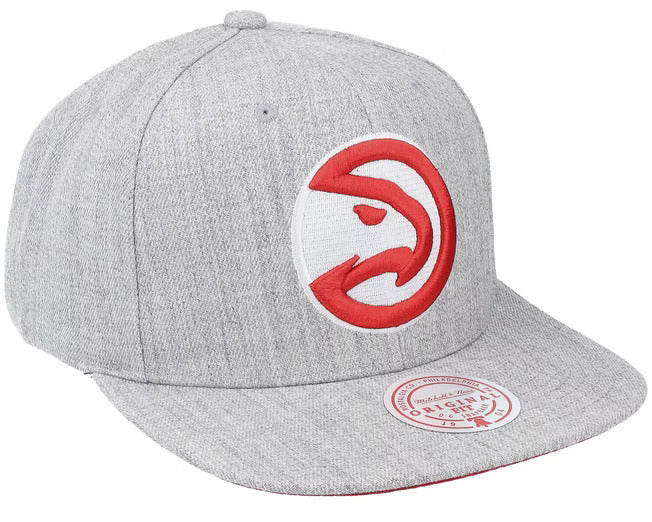 Atlanta Hawks Team Heathered Gray 2.0 Mitchell & Ness Snapback Hat product image 2, provided for visual reference and