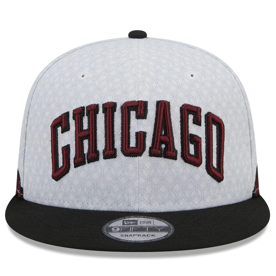 Chicago Bulls New Era Black 2022/23 City Edition Official 9FIFTY Snapback Adjustable Hat for Men product image 2, provided
