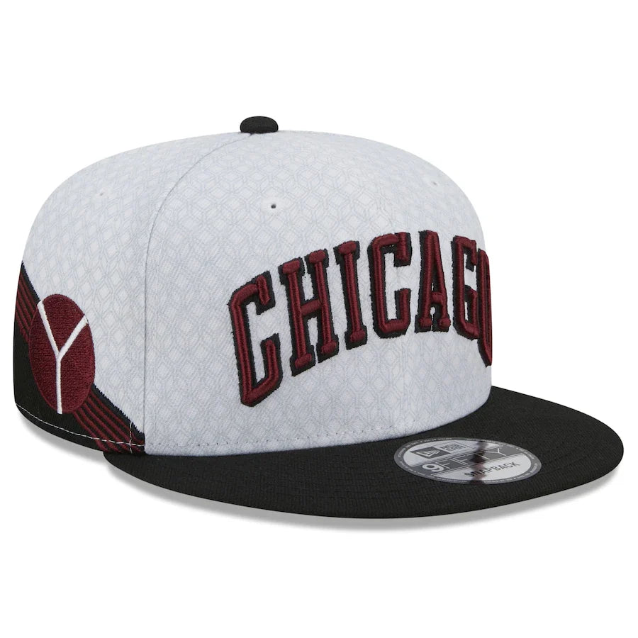 Chicago Bulls New Era Black 2022/23 City Edition Official 9FIFTY Snapback Adjustable Hat for Men product image 3, provided