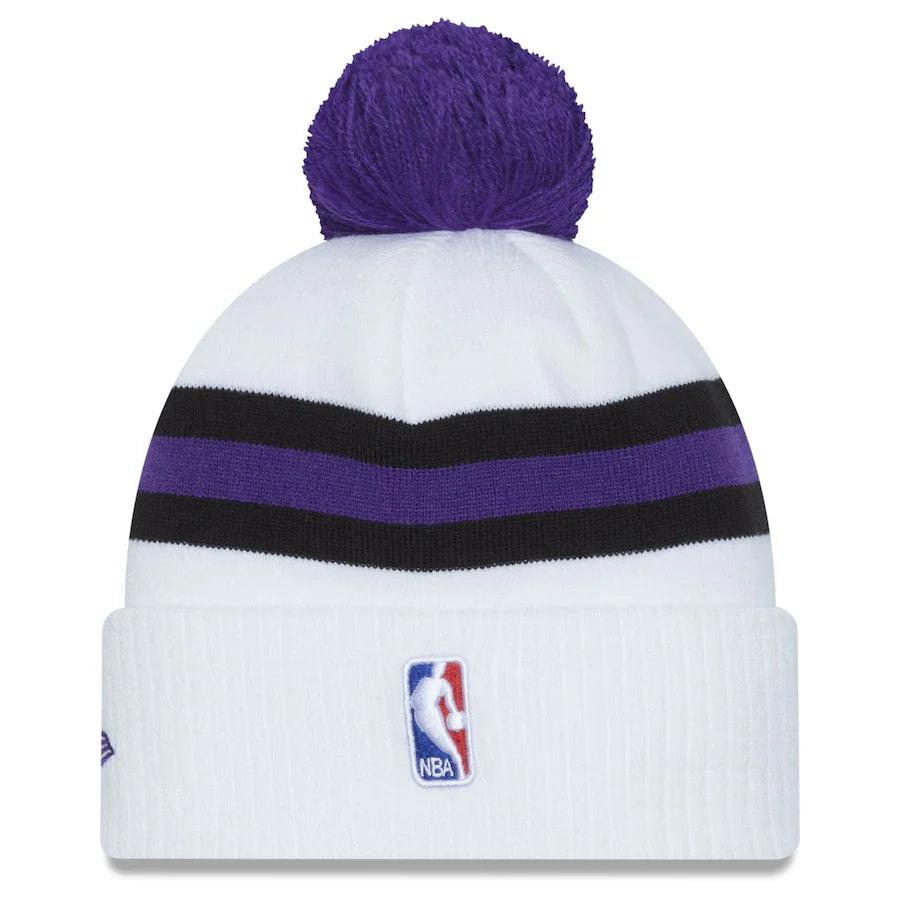 Los Angeles Lakers New Era 2022/23 City Edition Official Cuffed Pom Knit Hat for Men product image 2, provided for visual