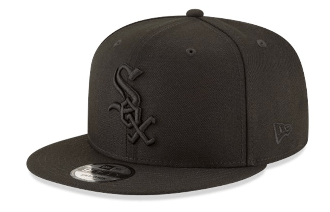 Chicago White Sox Black Tonal New Era 9FIFTY Snapback Hat product image 1, provided for visual reference and product detail
