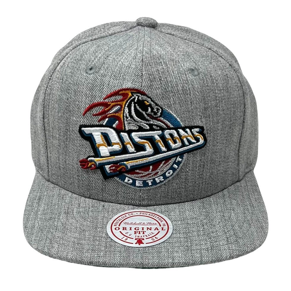 Detroit Pistons Hardwood Classics Heather Gray 2.0 Mitchell & Ness Snapback Hat product image 2, provided for visual