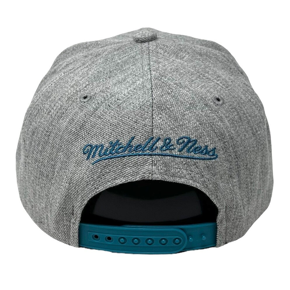 Detroit Pistons Hardwood Classics Heather Gray 2.0 Mitchell & Ness Snapback Hat product image 4, provided for visual