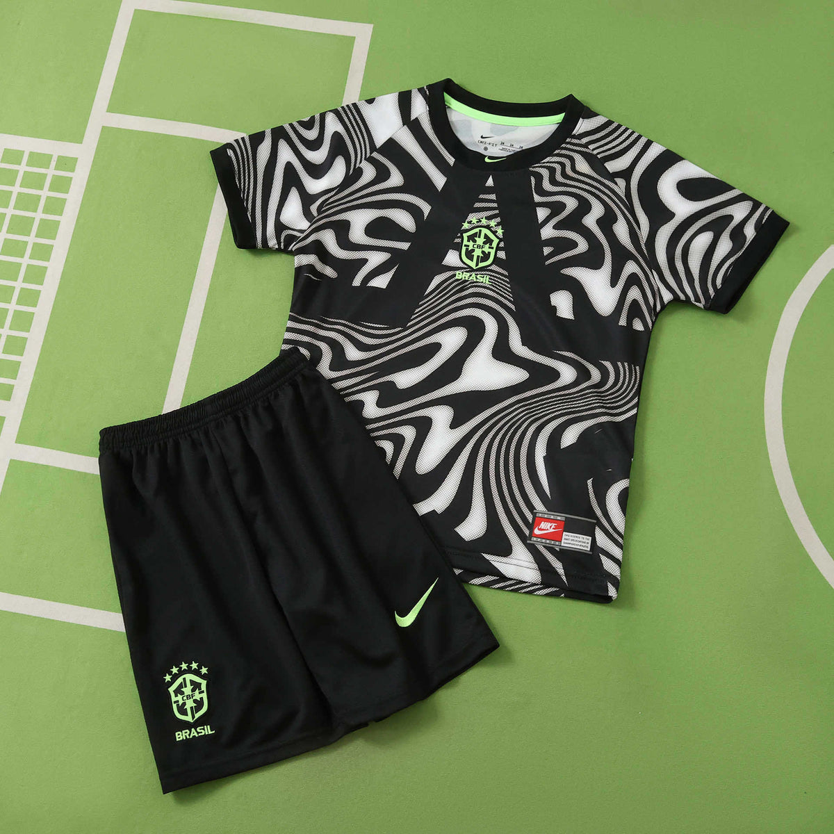 Kids Brazil Goalkeeper Jersey 2026 World Cup Football Kit product image 1