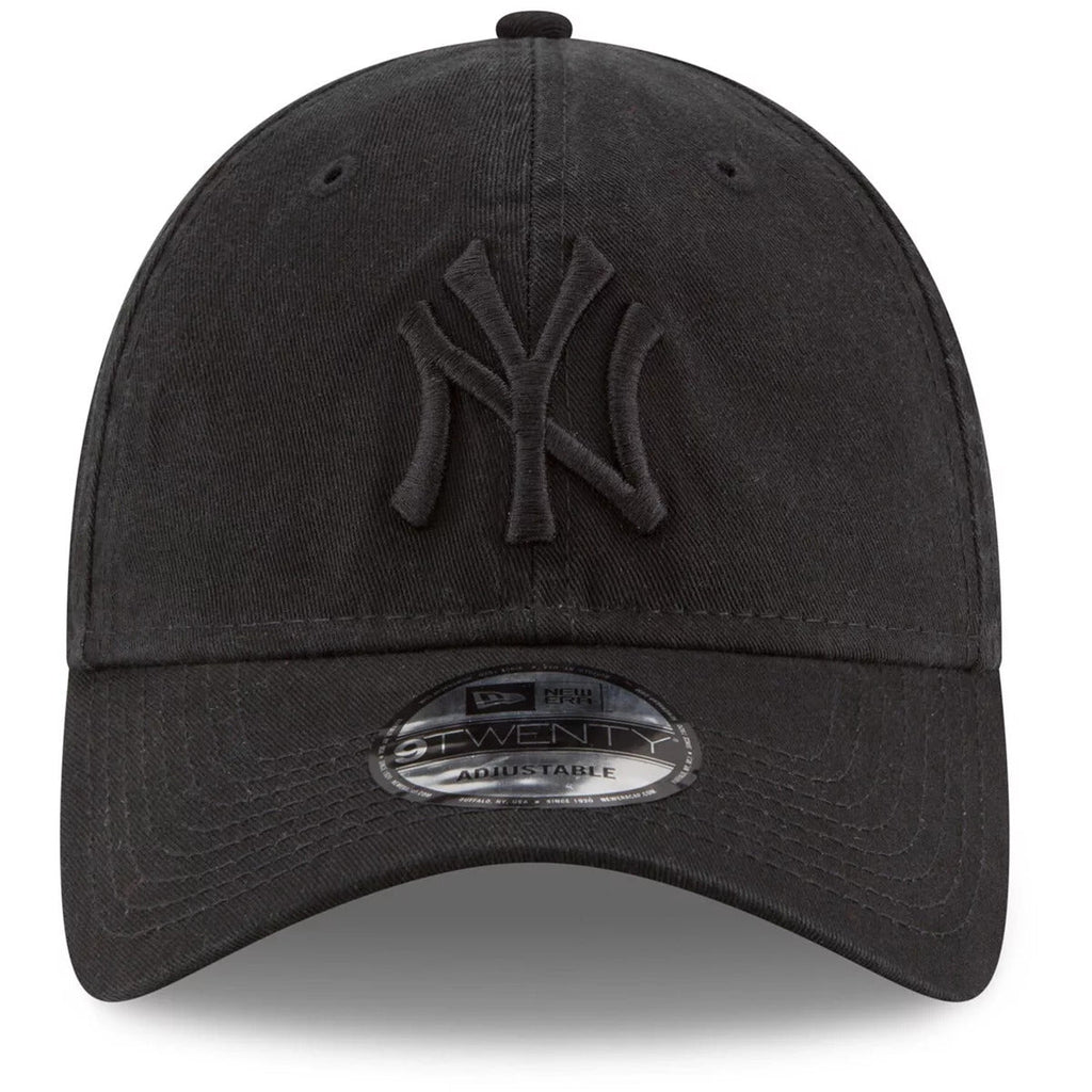 New Era Black New York Yankees Tonal Core Classic 9TWENTY Adjustable Hat for Men product image 2, provided for visual