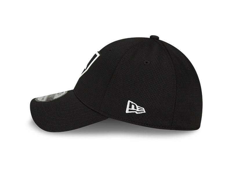 Chicago White Sox New Era Black 2022 Clubhouse Black 39THIRTY Flex Hat for Men product image 4, provided for visual