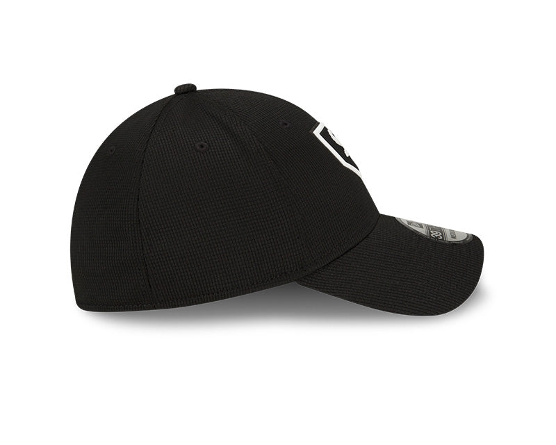 Chicago White Sox New Era Black 2022 Clubhouse Alternate Black 39THIRTY Flex Hat for Men product image 5, provided for
