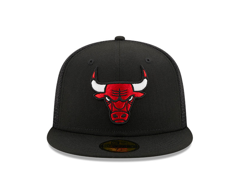 NBA Chicago Bulls 59Fifty Black Classic Trucker Fitted Hat for Men product image 2, provided for visual reference and
