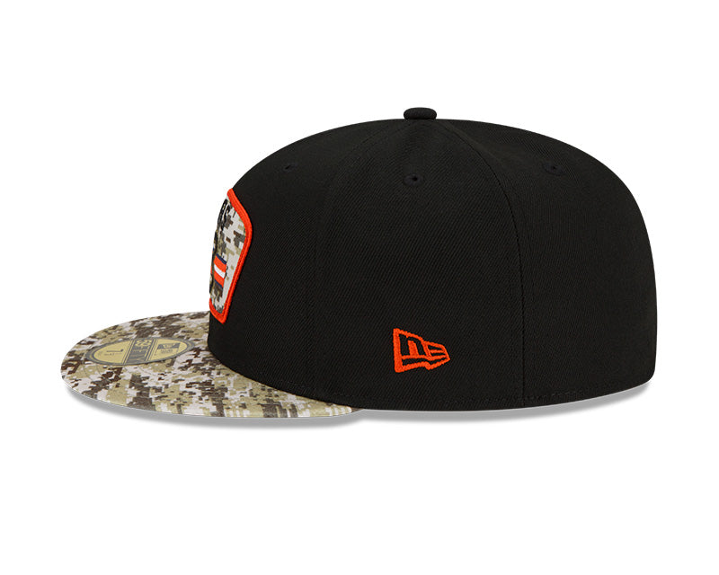 Chicago Bears B Logo New Era Black/Camo 2021 NFL Sideline Salute To Service 59FIFTY Fitted Hat for Men product image 4,