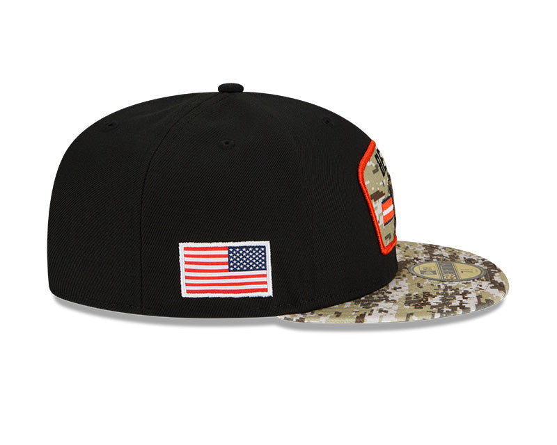 Chicago Bears Historic Logo New Era Black/Camo 2021 NFL Sideline Salute To Service 59FIFTY Fitted Hat for Men product image