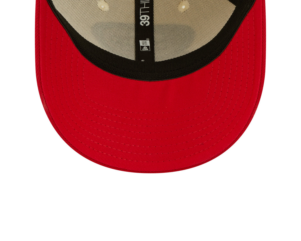 San Francisco 49ers New Era Cream/Red 2022 Sideline 39THIRTY Flex Hat for Men product image 7, provided for visual reference