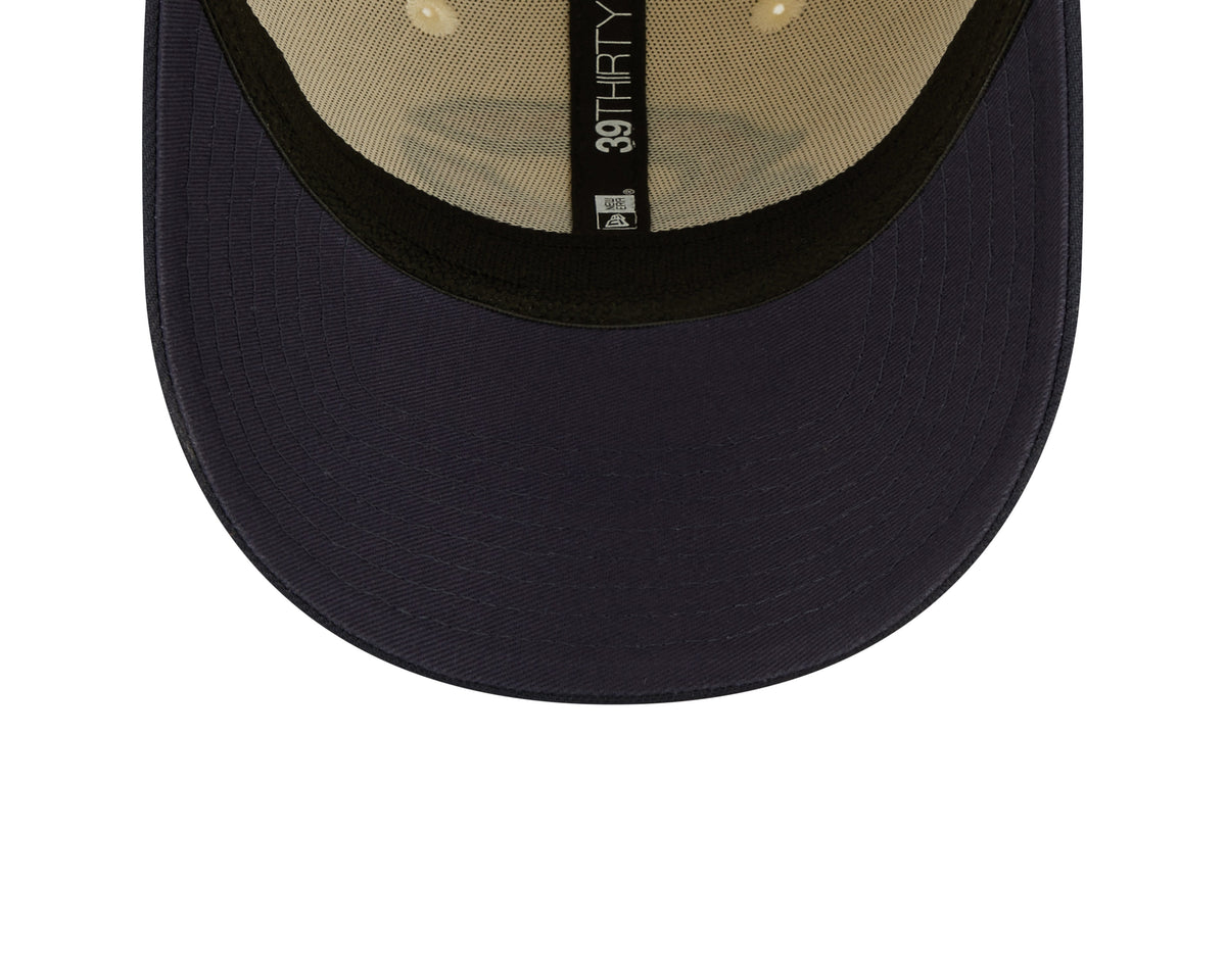 Chicago Bears Primary Logo New Era Cream/Navy 2022 Sideline 39THIRTY Flex Hat for Men product image 7, provided for visual