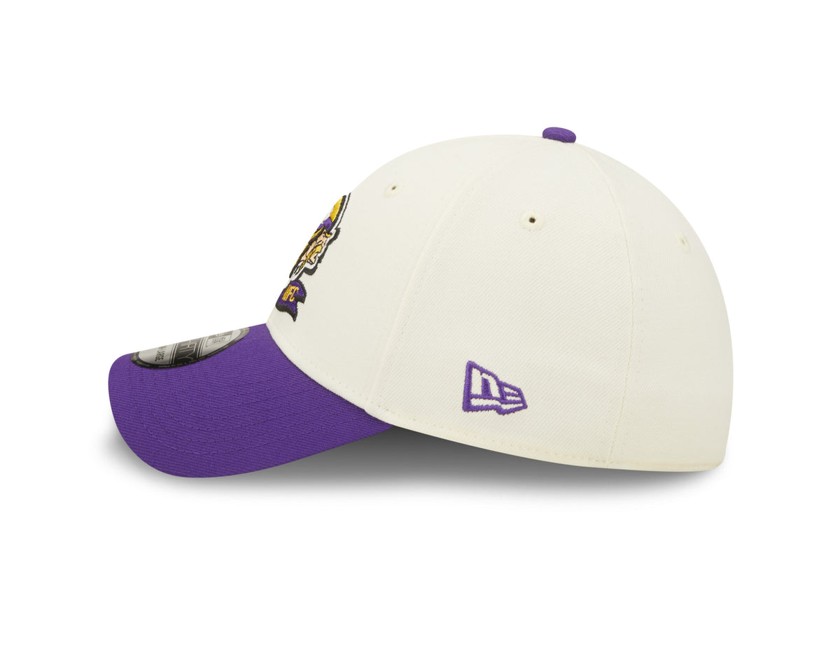 Minnesota Vikings New Era Cream/Purple 2022 Sideline 39THIRTY Flex Hat for Men product image 6, provided for visual