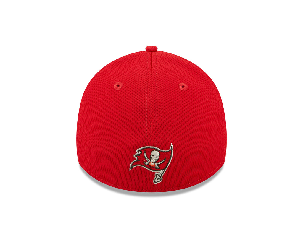 Tampa Bay Buccaneers New Era Red 2022 Sideline Coaches 39THIRTY Flex Hat for Men product image 6, provided for visual