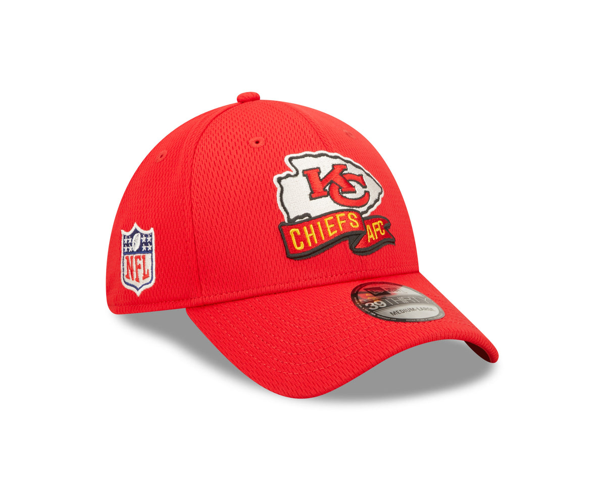 Kansas City Chiefs New Era Red 2022 Sideline Coaches 39THIRTY Flex Hat for Men product image 1, provided for visual