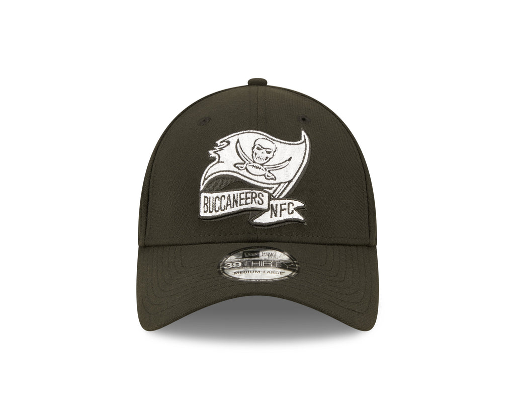Tampa Bay Buccaneers New Era Black 2022 Sideline 39THIRTY Flex Hat for Men product image 2, provided for visual reference