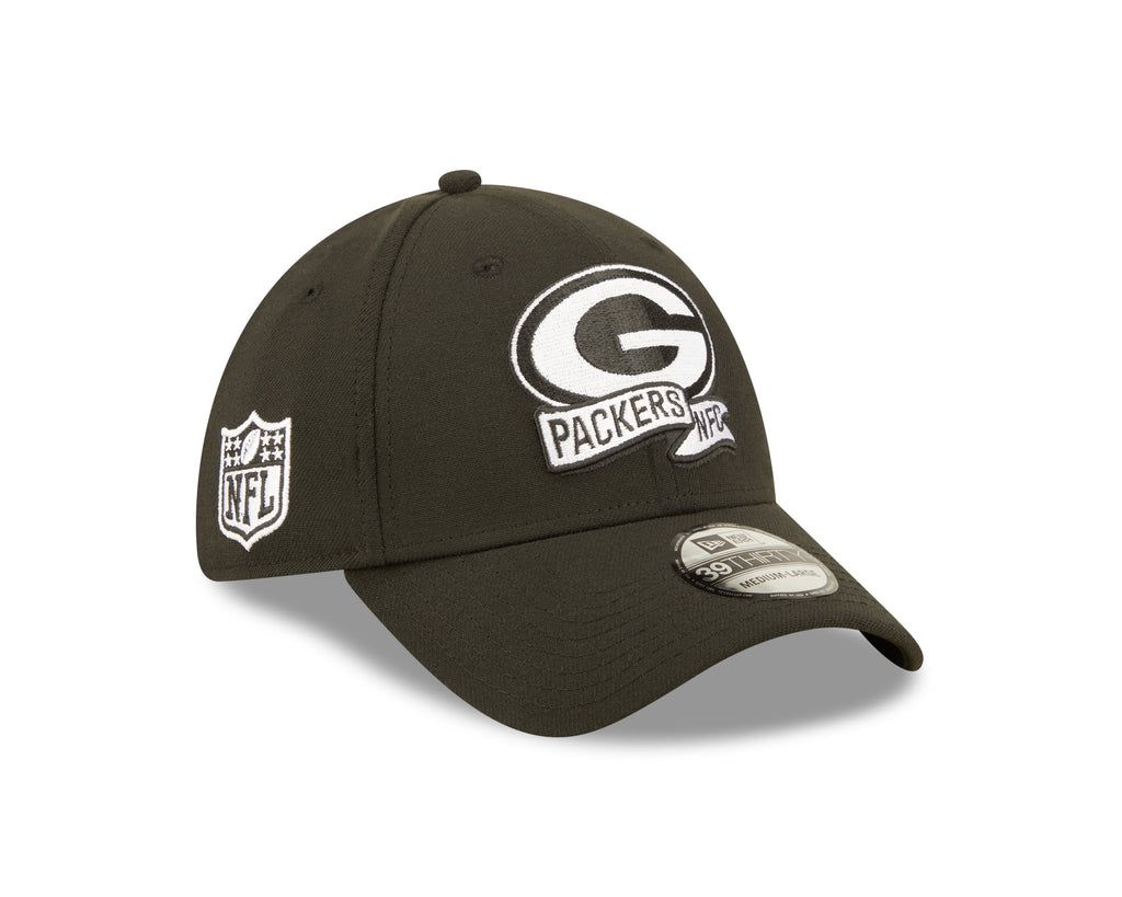 Green Bay Packers New Era Black 2022 Sideline 39THIRTY Flex Hat for Men product image 1, provided for visual reference and