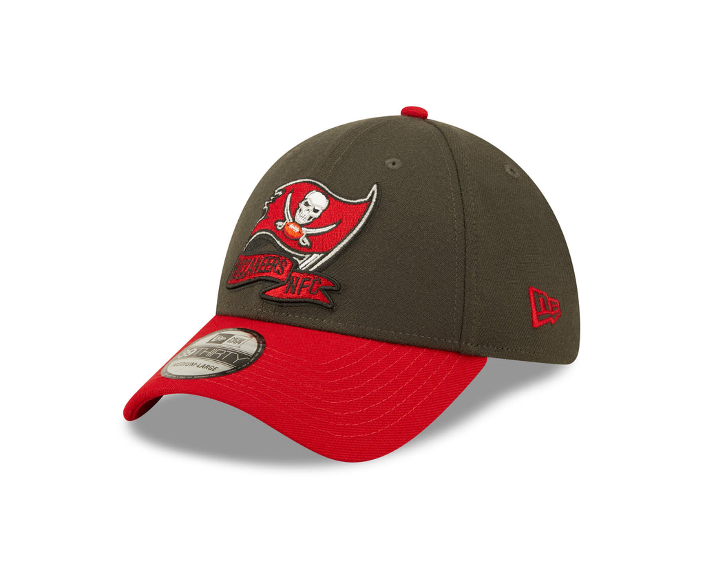 Tampa Bay Buccaneers New Era Pewter/Red 2022 Sideline 39THIRTY Flex Hat for Men product image 3, provided for visual