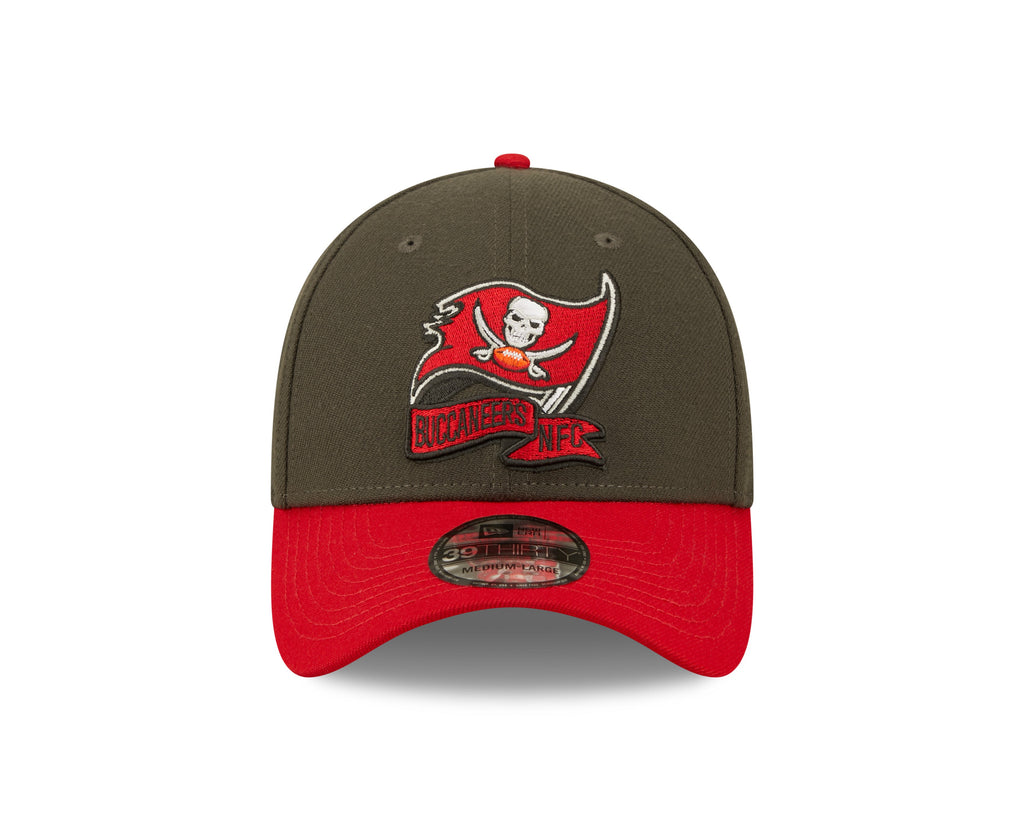Tampa Bay Buccaneers New Era Pewter/Red 2022 Sideline 39THIRTY Flex Hat for Men product image 2, provided for visual