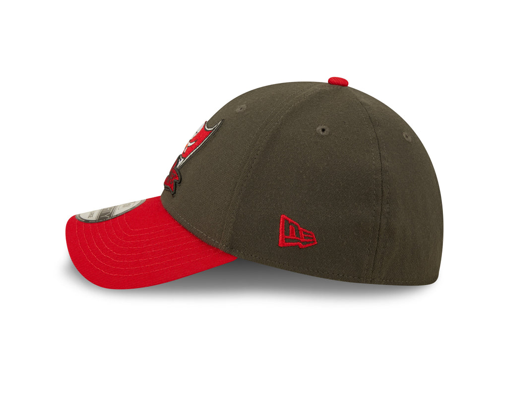 Tampa Bay Buccaneers New Era Pewter/Red 2022 Sideline 39THIRTY Flex Hat for Men product image 5, provided for visual