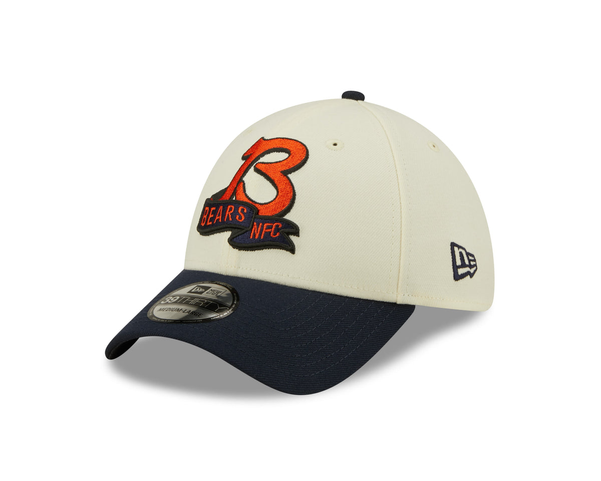 Chicago Bears "B" Logo New Era Cream/Navy 2022 Sideline 39THIRTY Flex Hat for Men product image 3, provided for visual