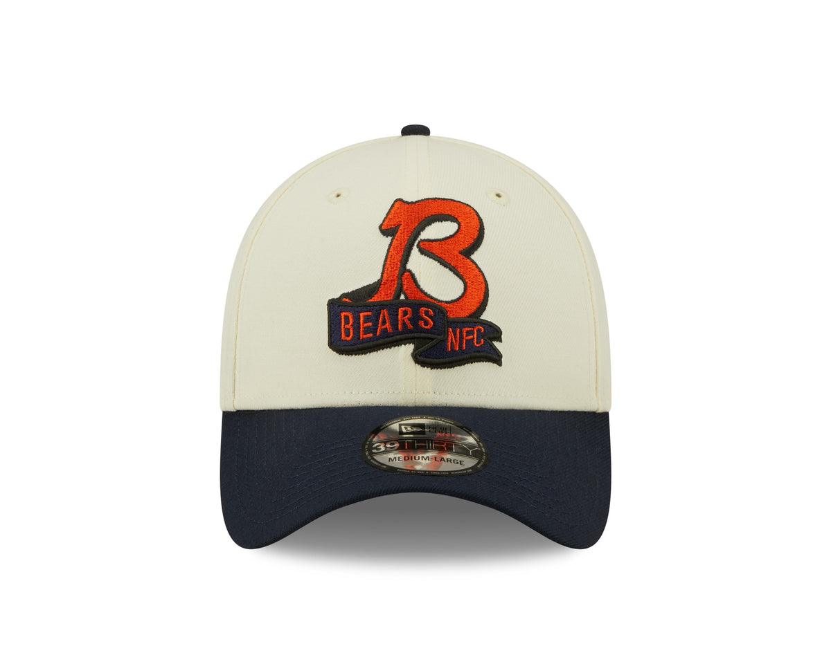 Chicago Bears "B" Logo New Era Cream/Navy 2022 Sideline 39THIRTY Flex Hat for Men product image 2, provided for visual