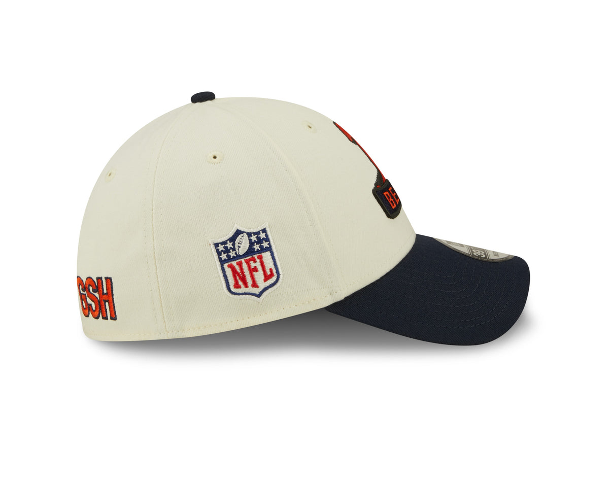 Chicago Bears "B" Logo New Era Cream/Navy 2022 Sideline 39THIRTY Flex Hat for Men product image 4, provided for visual