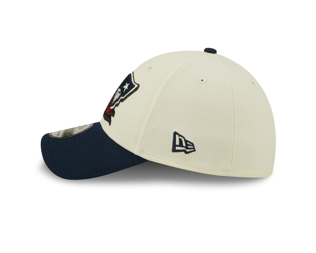 New England Patriots New Era Cream/Navy 2022 Sideline 39THIRTY Flex Hat for Men product image 5, provided for visual