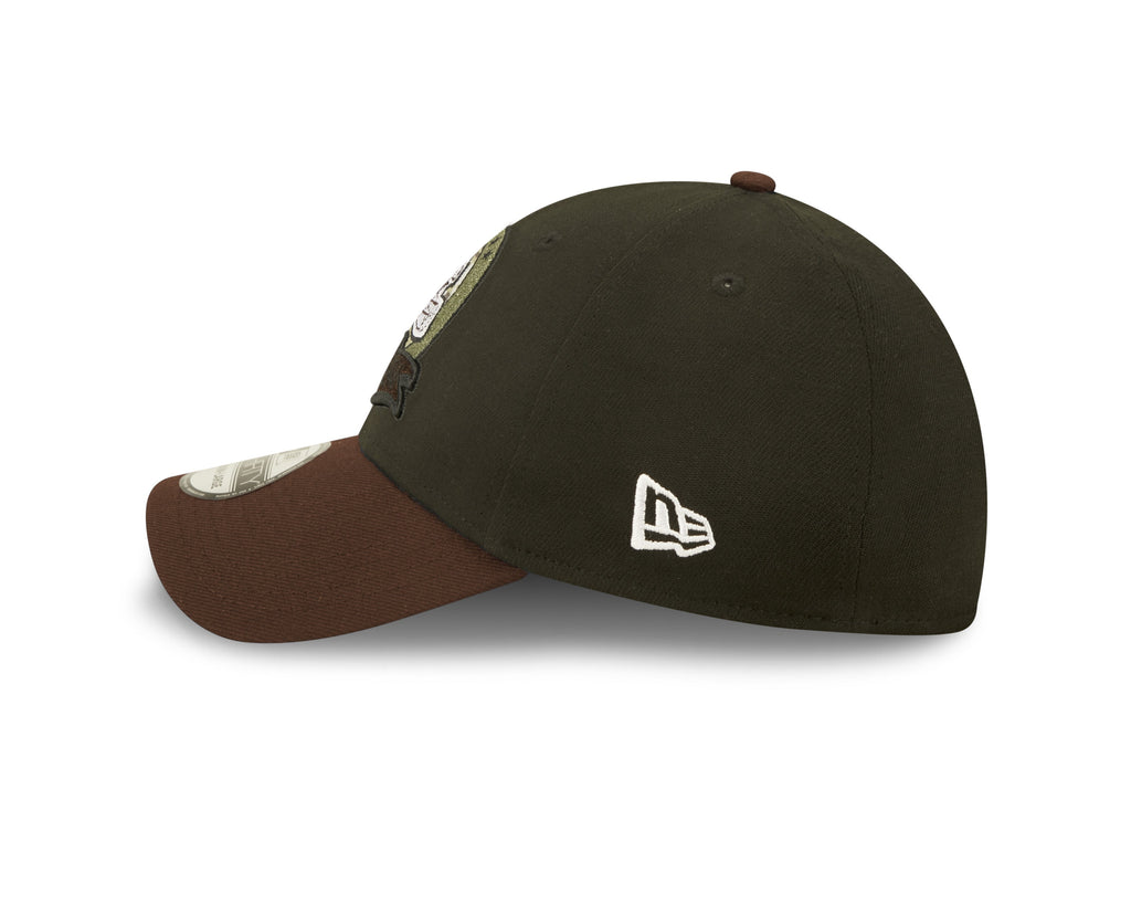 Cleveland Browns New Era Black 2022 Salute to Service 39THIRTY Flex Hat for Men product image 6, provided for visual