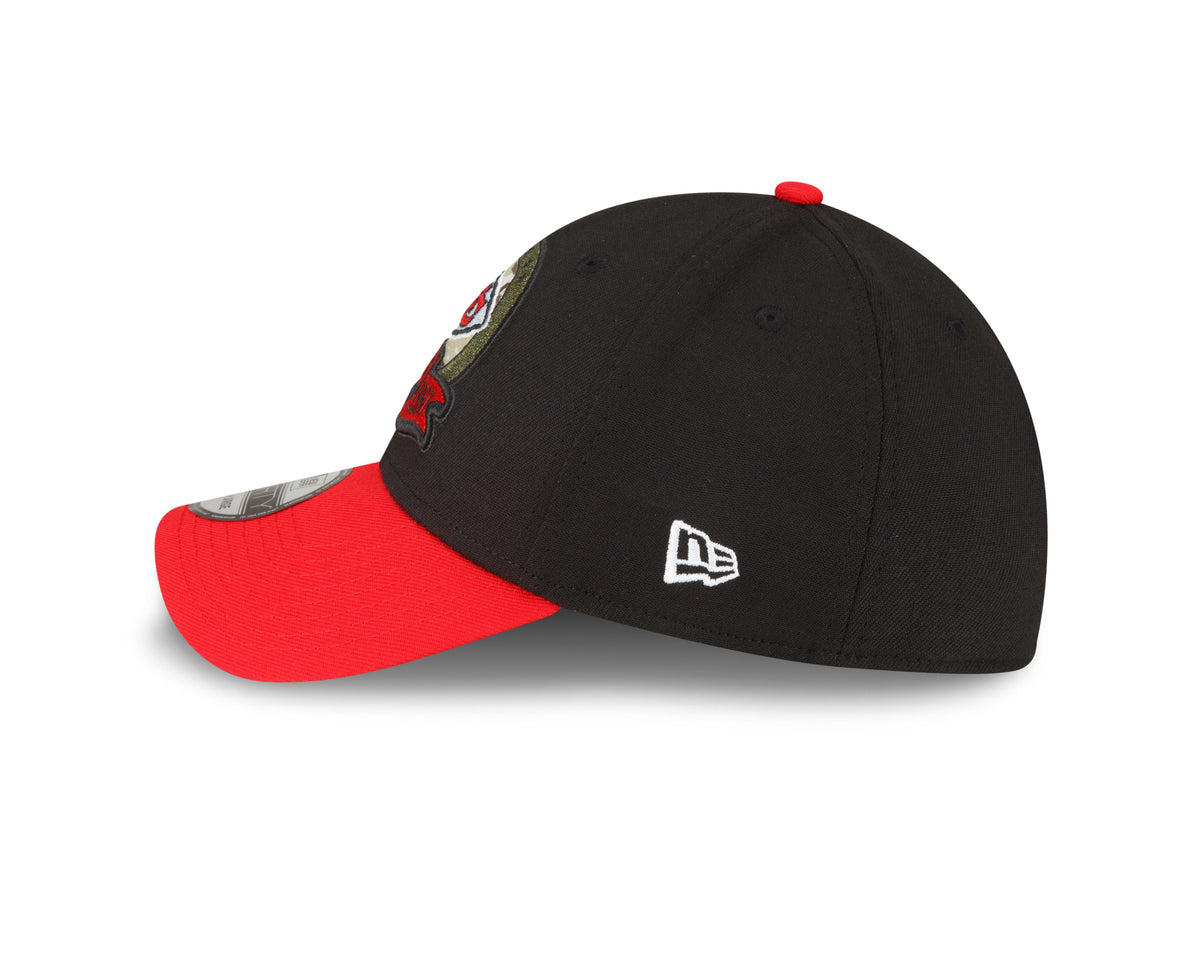 Kansas City Chiefs New Era Black 2022 Salute to Service 39THIRTY Flex Hat for Men product image 6, provided for visual