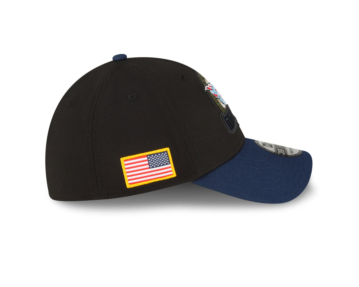 Tennessee Titans New Era Black 2022 Salute to Service 39THIRTY Flex Hat for Men product image 4, provided for visual