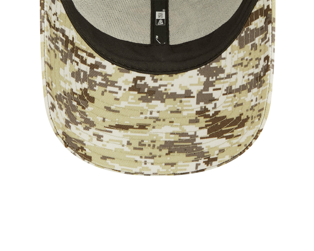 Chicago Bears New Era Black/Camo Primary Logo NFL 2022 Salute To Service Trucker 9FORTY Snapback Adjustable Hat for Men