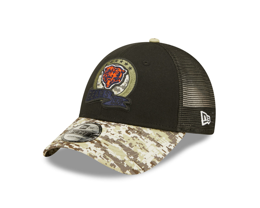 Chicago Bears New Era Black/Camo Historic Logo NFL 2022 Salute To Service Trucker 9FORTY Snapback Adjustable Hat for Men