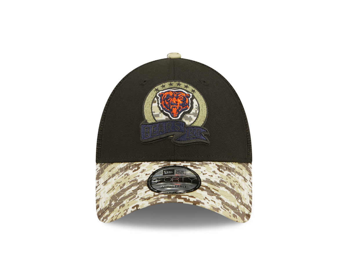 Chicago Bears New Era Black/Camo Historic Logo NFL 2022 Salute To Service Trucker 9FORTY Snapback Adjustable Hat for Men