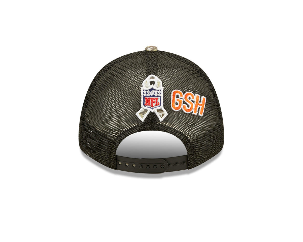 Chicago Bears New Era Black/Camo Historic Logo NFL 2022 Salute To Service Trucker 9FORTY Snapback Adjustable Hat for Men