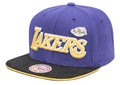 Los Angeles Lakers Mitchell & Ness NBA 2009 NBA Finals LA Pinned Snapback Hat product image 1, provided for visual reference