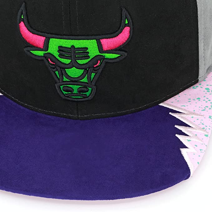 Chicago Bulls Day 5 Bel-Air Mitchell & Ness Snapback Hat product image 2, provided for visual reference and product detail
