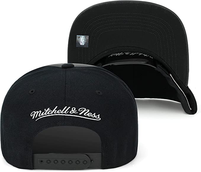 Chicago Bulls Day One Black & White Cement Mitchell & Ness Snapback Hat product image 3, provided for visual reference and