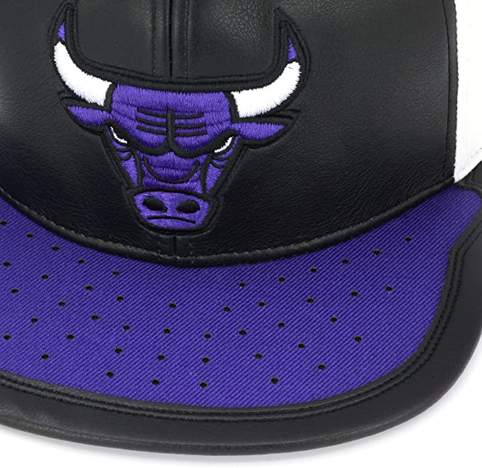 Chicago Bulls Day One Black/ White/ Purple Mitchell & Ness Snapback Hat product image 2, provided for visual reference and