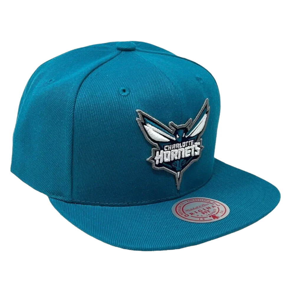 Mitchell & Ness Charlotte Hornets Core Teal Adjustable Snapback Hat for Men product image 2, provided for visual reference