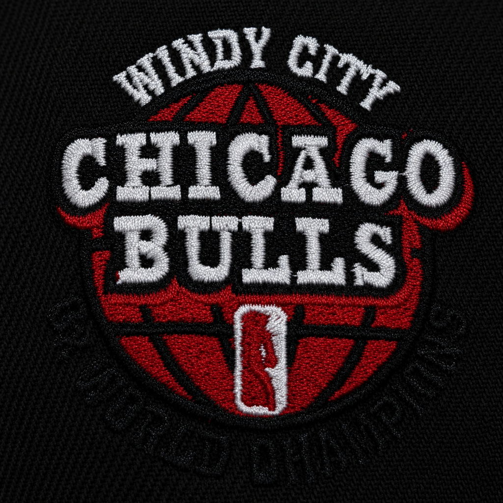 Chicago Bulls Black/Red 6X Champions 59FIFTY Fitted Hat for Men product image 6, provided for visual reference and product