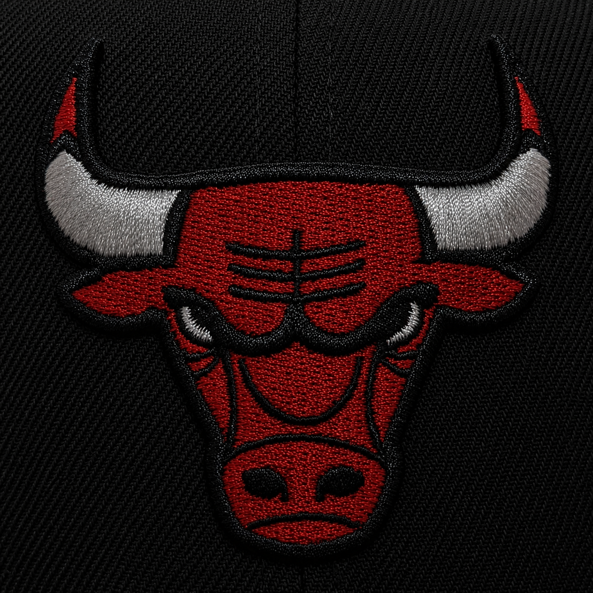 Chicago Bulls Black/Red 6X Champions 59FIFTY Fitted Hat for Men product image 5, provided for visual reference and product