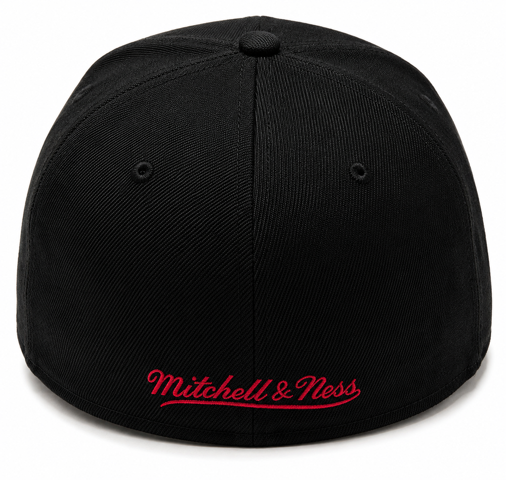 Chicago Bulls Mitchell & Ness Hardwood Classics 2 Tone Black/Gray Reload 2.0 Dynasty Fitted Hat for Men product image 2,