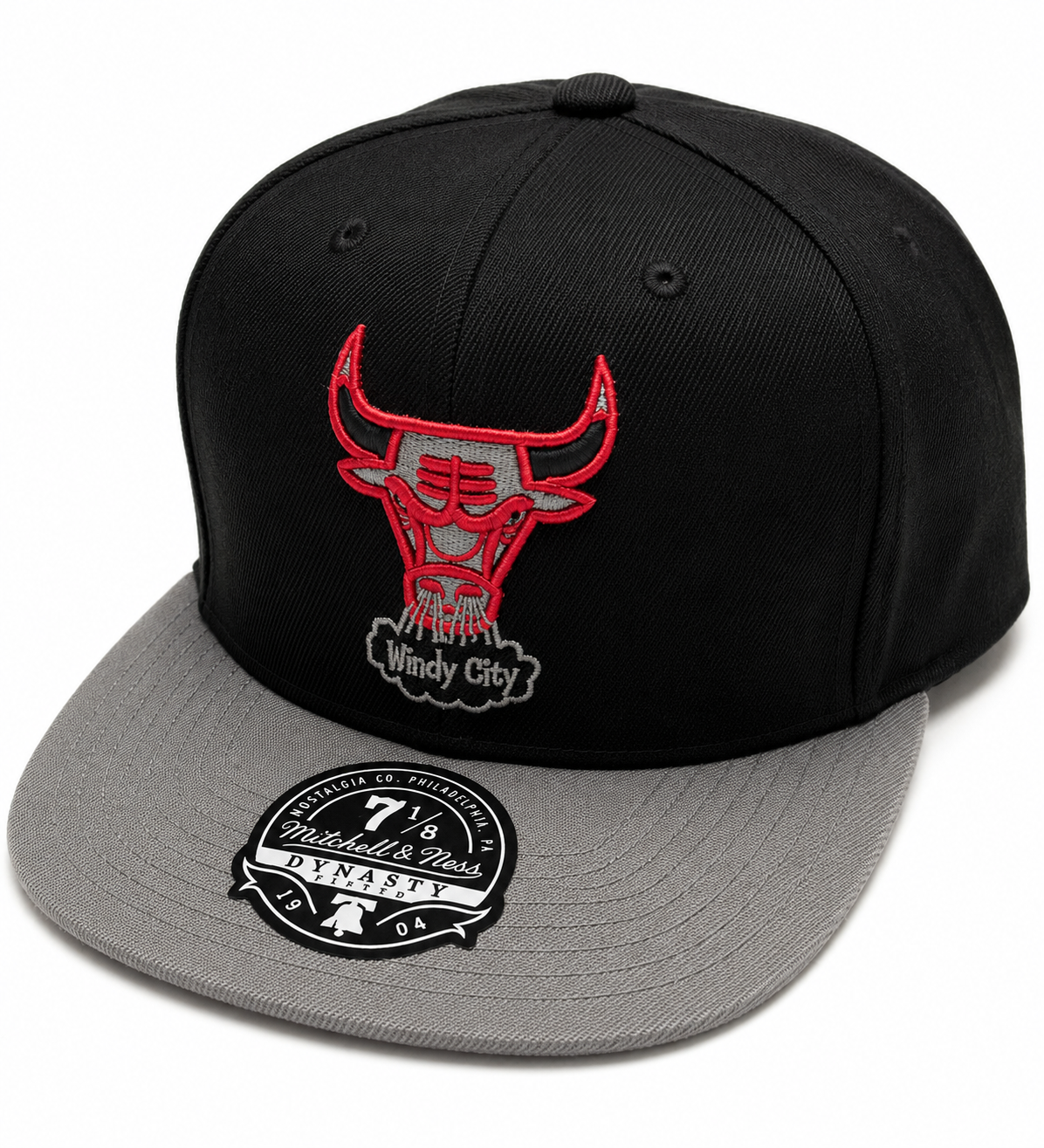 Chicago Bulls Mitchell & Ness Hardwood Classics 2 Tone Black/Gray Reload 2.0 Dynasty Fitted Hat for Men product image 1,