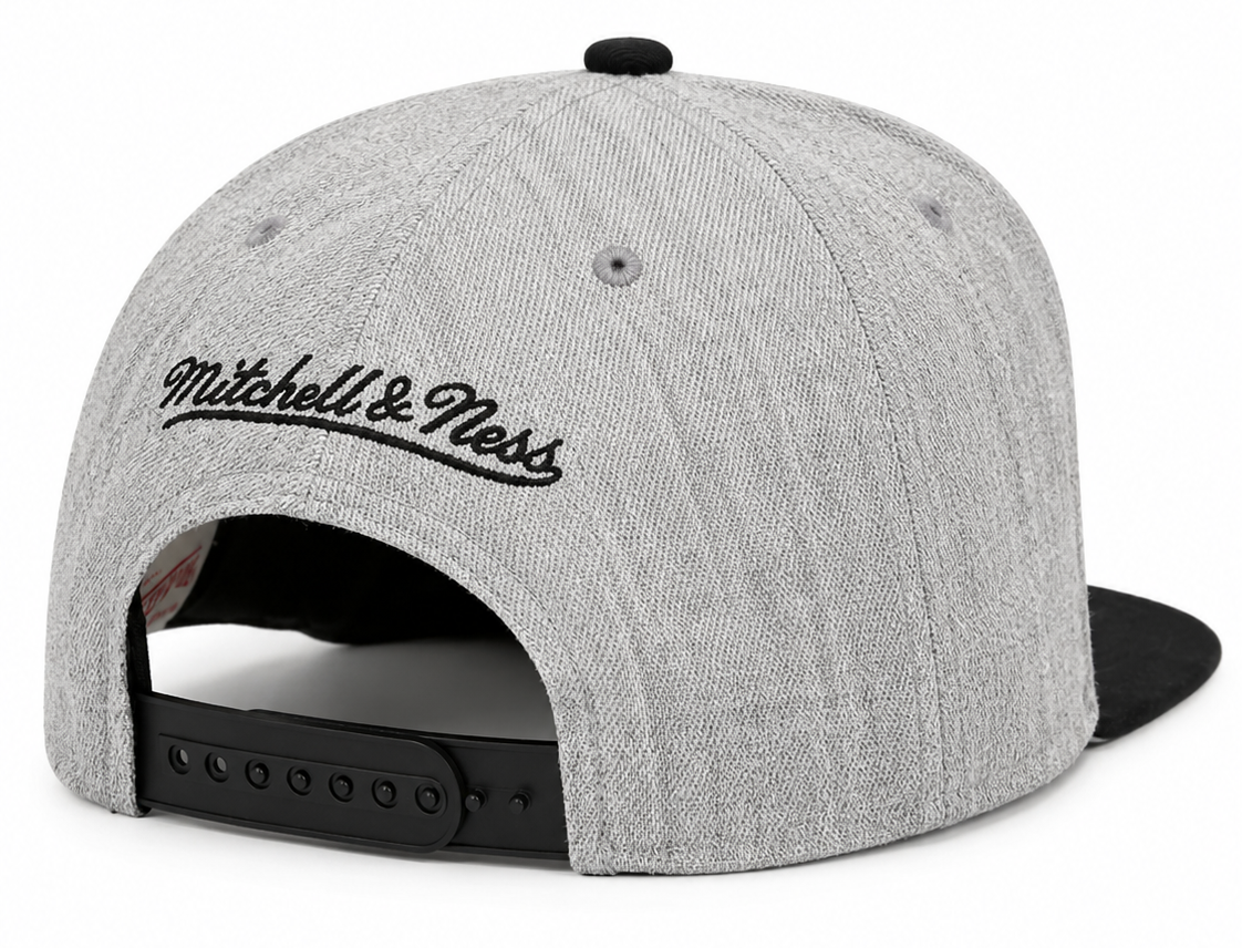 Toronto Raptors Mitchell & Ness Gray Black Pop Snapback Hat product image 2, provided for visual reference and product